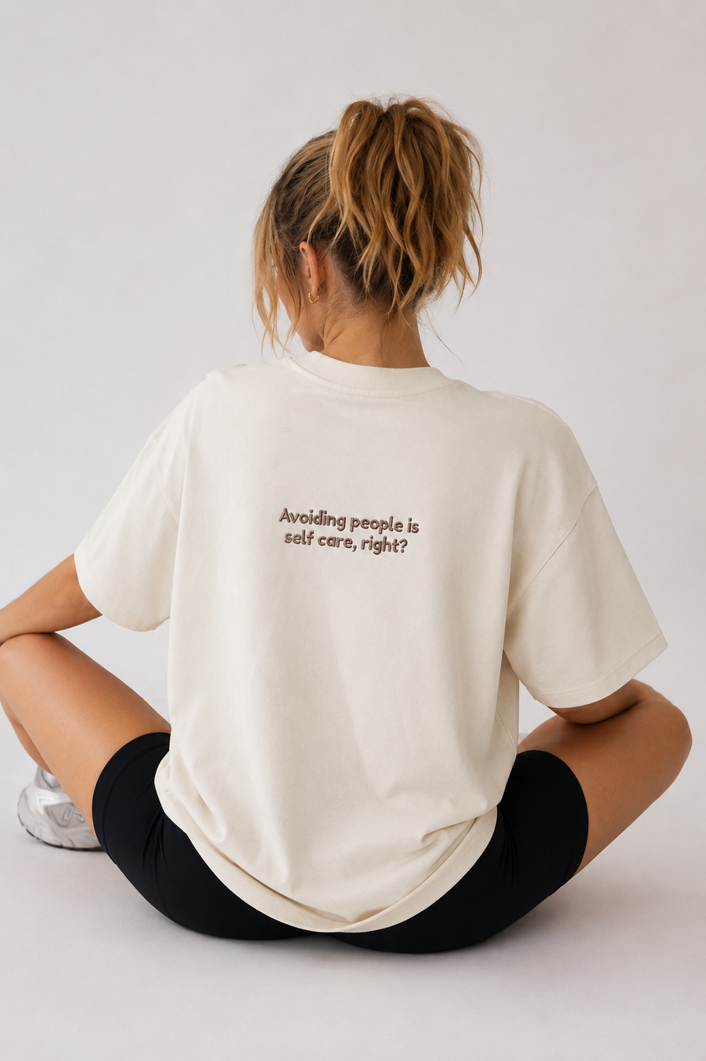 Avoiding people tee
